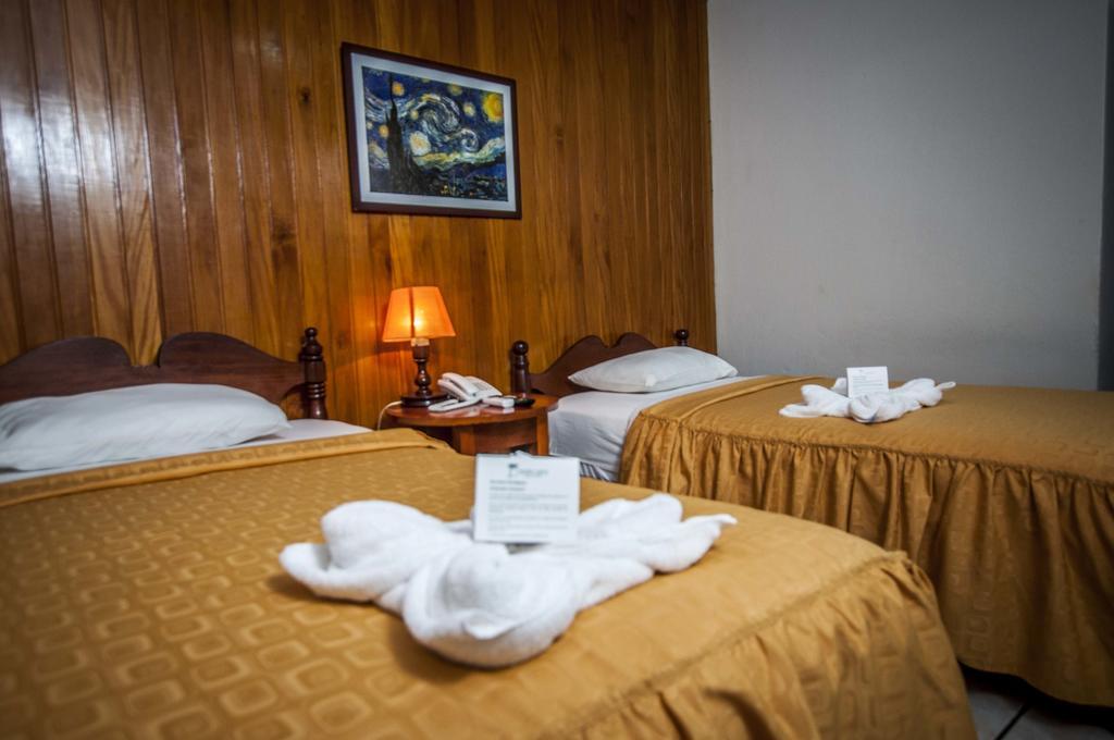 Hotel Cabana Quinta Puerto Maldonado Quarto foto