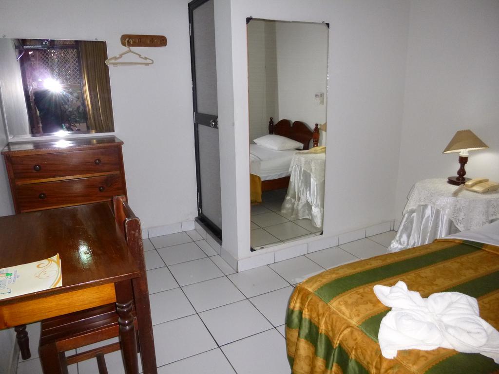 Hotel Cabana Quinta Puerto Maldonado Quarto foto